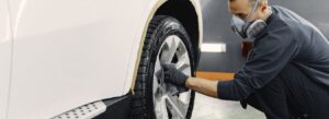 cleaning-car-wheels
