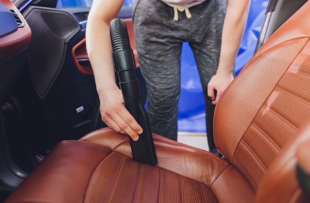 cleaning-car-seats